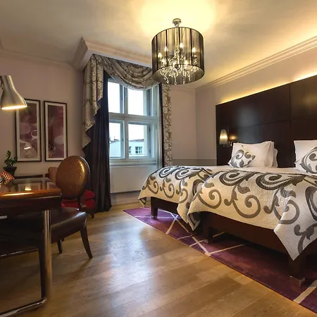 Hotel The Grand - The Leading Of The World