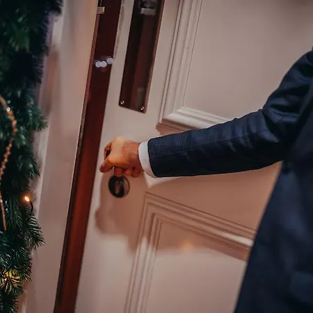 The Grand - The Leading Of The World 5*