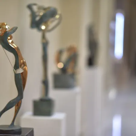 The Grand - The Leading Of The World Hotel