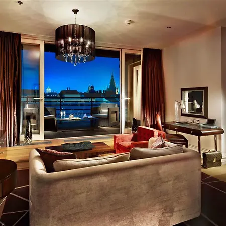 The Grand - The Leading Of The World Praga