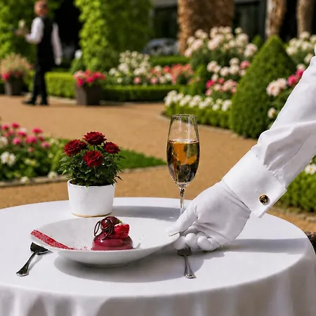 Hotel The Grand - The Leading Of The World