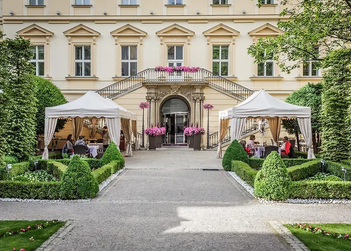 The Grand - The Leading Of The World Praha